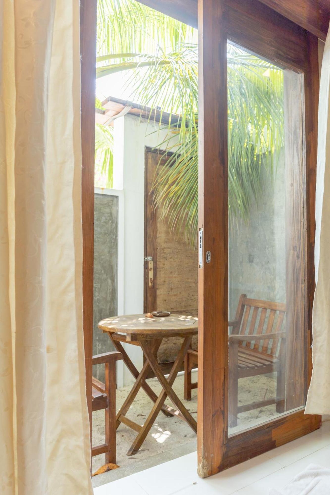 Brickwood Ganduvaru Private Villas Rasdhoo Экстерьер фото